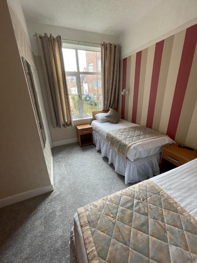 Oyo Queens Hotel, スケッグネス エクステリア 写真