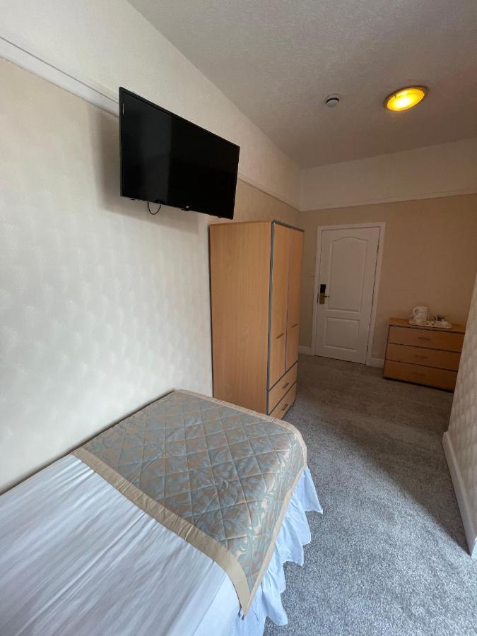 Oyo Queens Hotel, スケッグネス エクステリア 写真