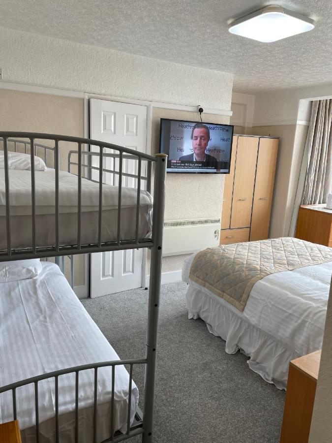 Oyo Queens Hotel, スケッグネス エクステリア 写真