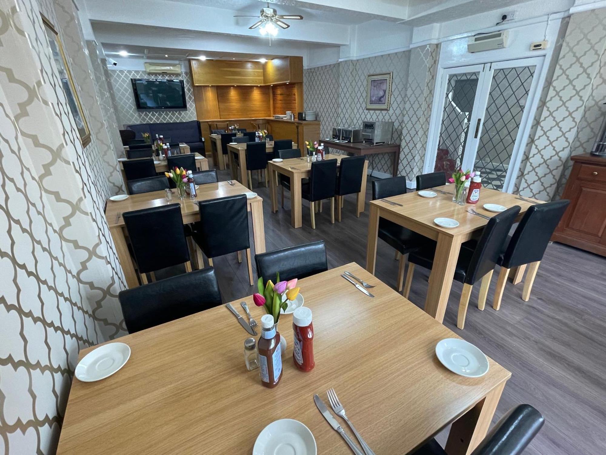 Oyo Queens Hotel, スケッグネス エクステリア 写真
