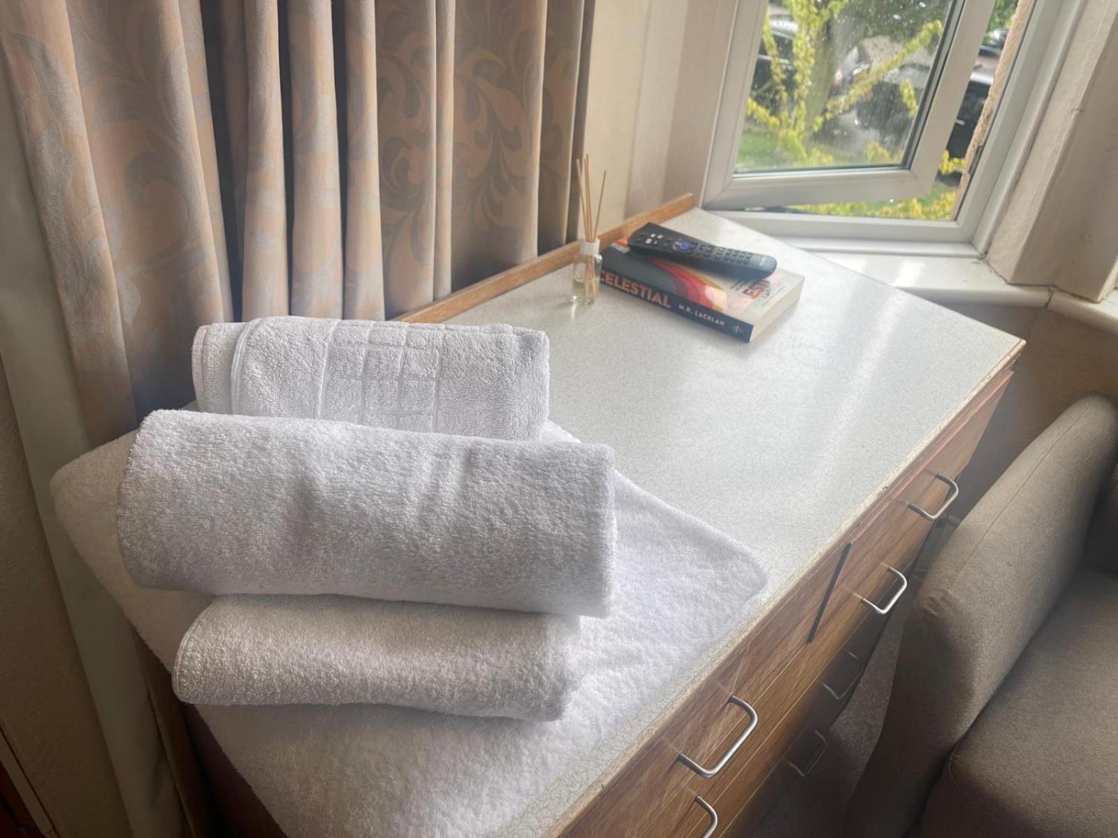 Oyo Queens Hotel, スケッグネス エクステリア 写真