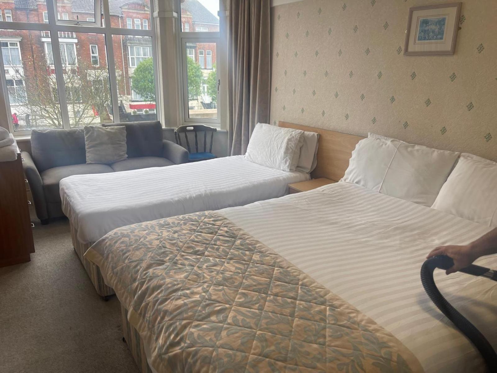 Oyo Queens Hotel, スケッグネス エクステリア 写真